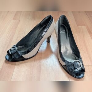 Stuart Weitzman Peep Toe Pumps 7.5